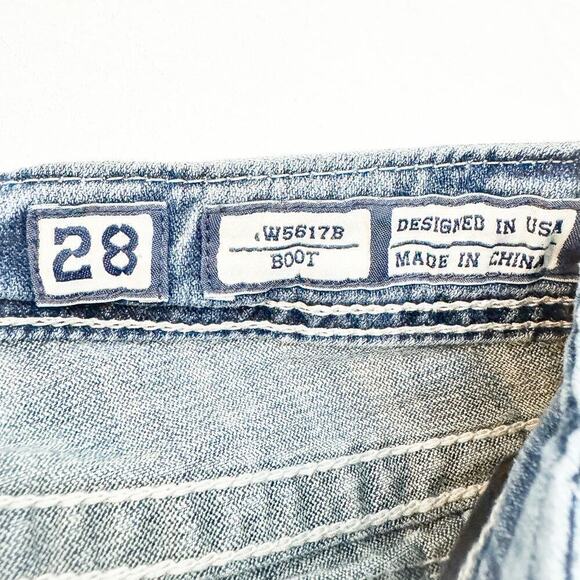 Miss Me Western Boot Cut Denim Jeans Feather Embellished Detail Size 28 - Picture 4 of 9